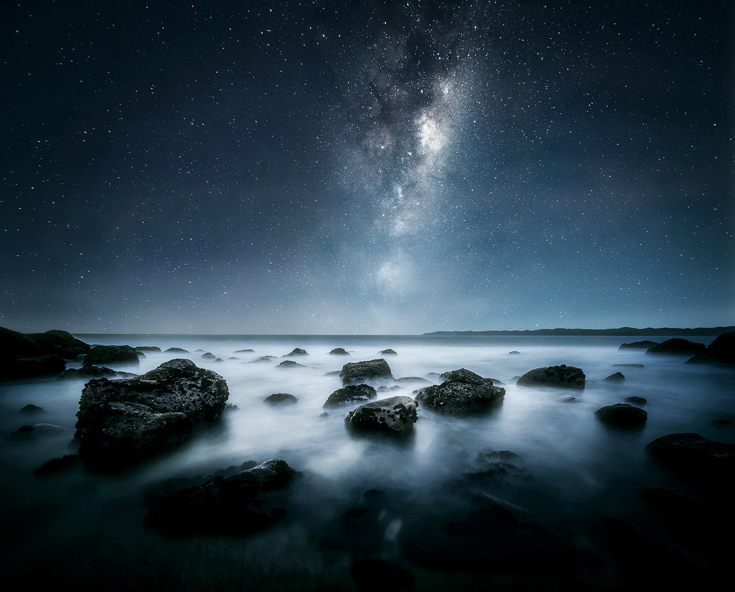 Paisagem de Baixa Luz - Pedras de Raglan NZ